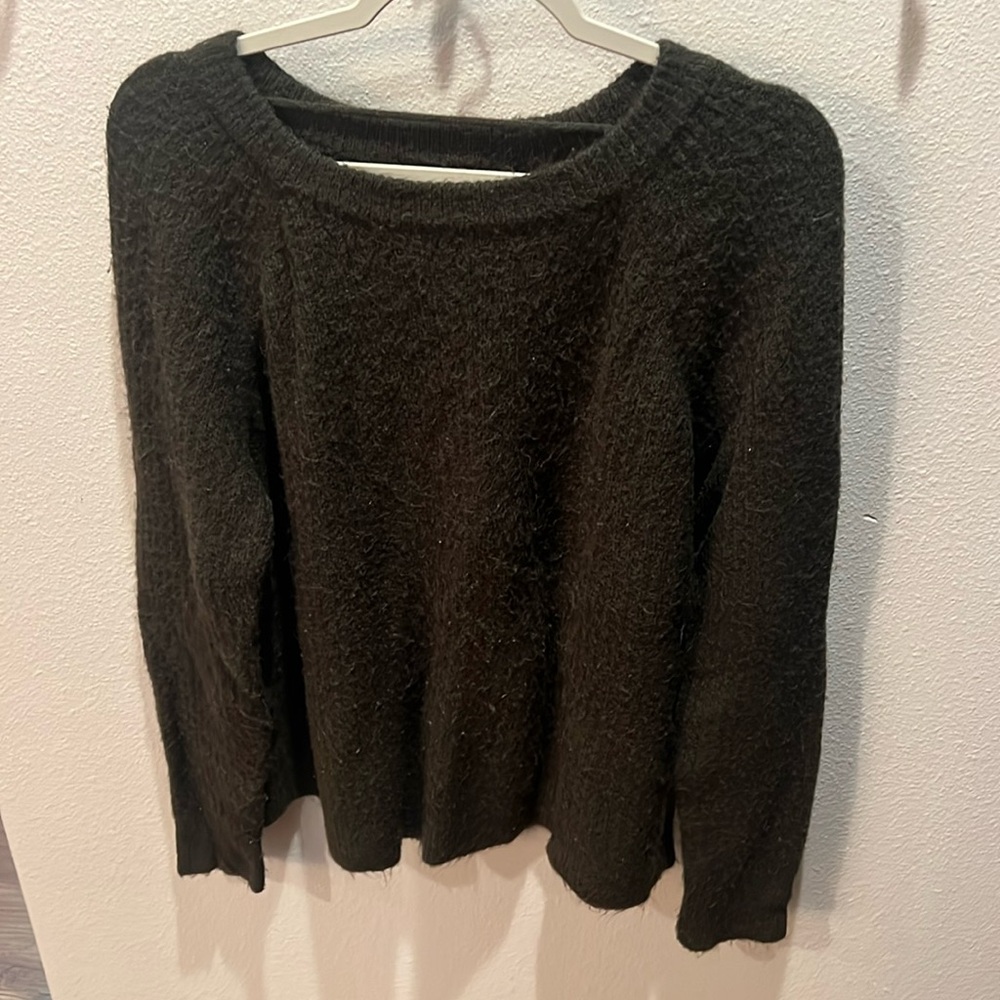 Cute Light weight sweater